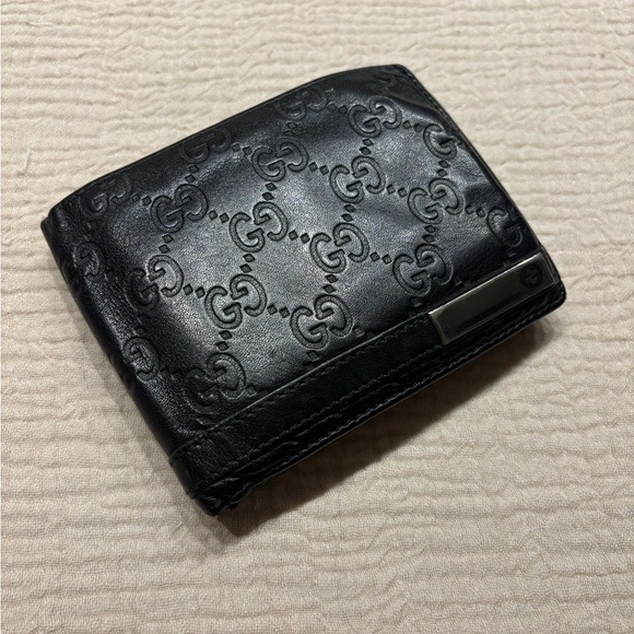 Gucci Embossed Black Leather Card Holder - Picture 1 of 16